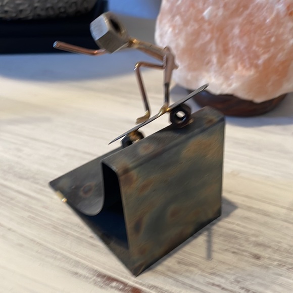 Skate Metal artwork skateboarder. Could be home accent, paperweight or art - Picture 5 of 5